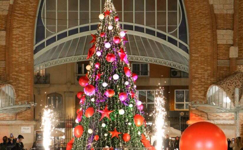 SINMAS ESTUDIO LLEVA LA NAVIDAD AL MERCADO COLÓN DE VALÈNCIA